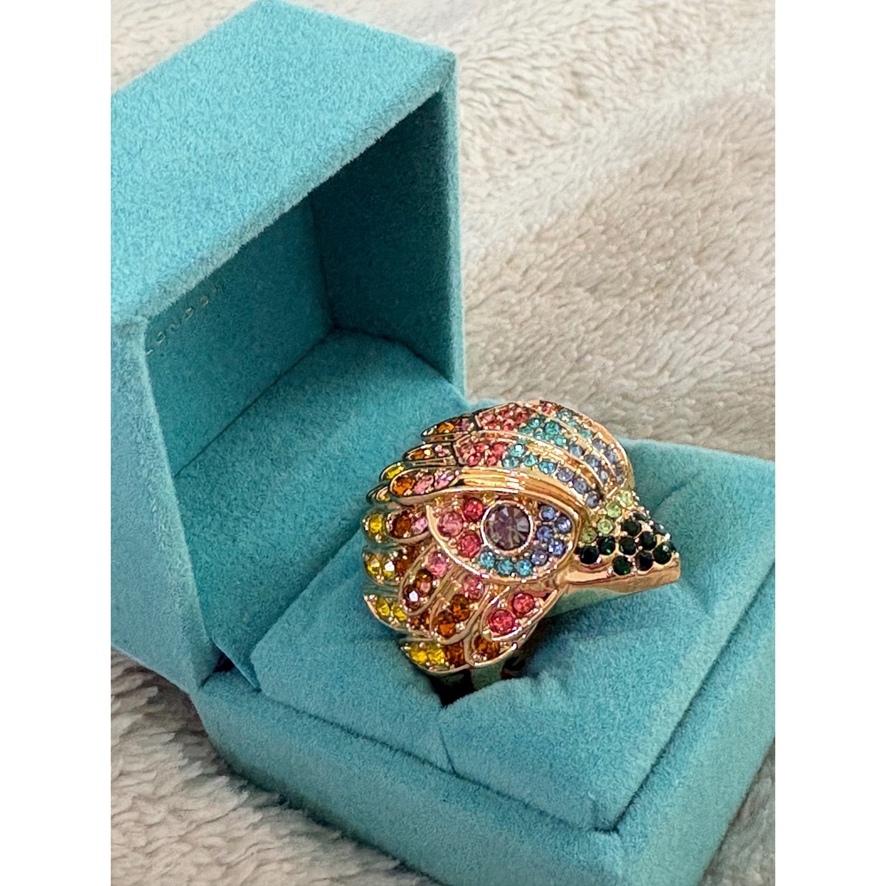 Kurt Geiger Eagle bird Head cocktail Ring 8 Rainbow Gold Tone Statement Crystal